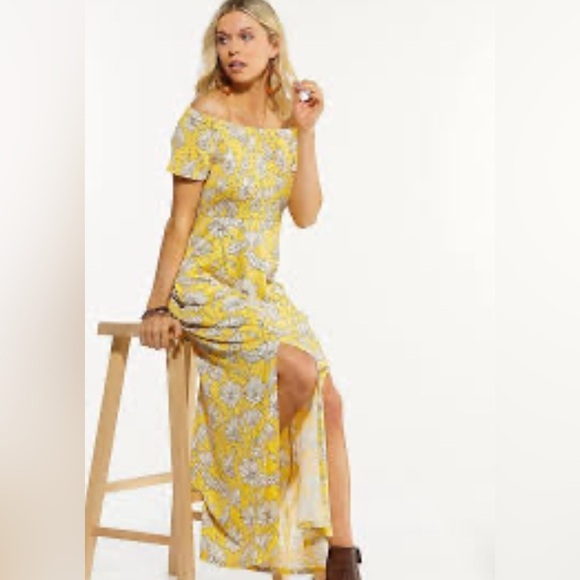 Summer Maxi Dresses Cato Off the Shoulder Yellow Maxi Dress with Pockets Size L - Picture 1 of 10
